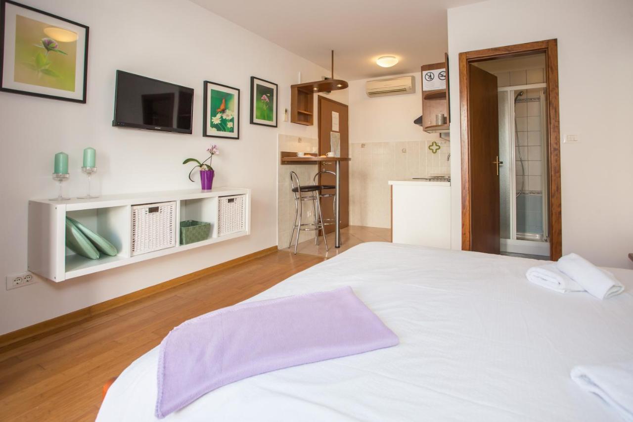 Studio Bel Porec Exterior photo
